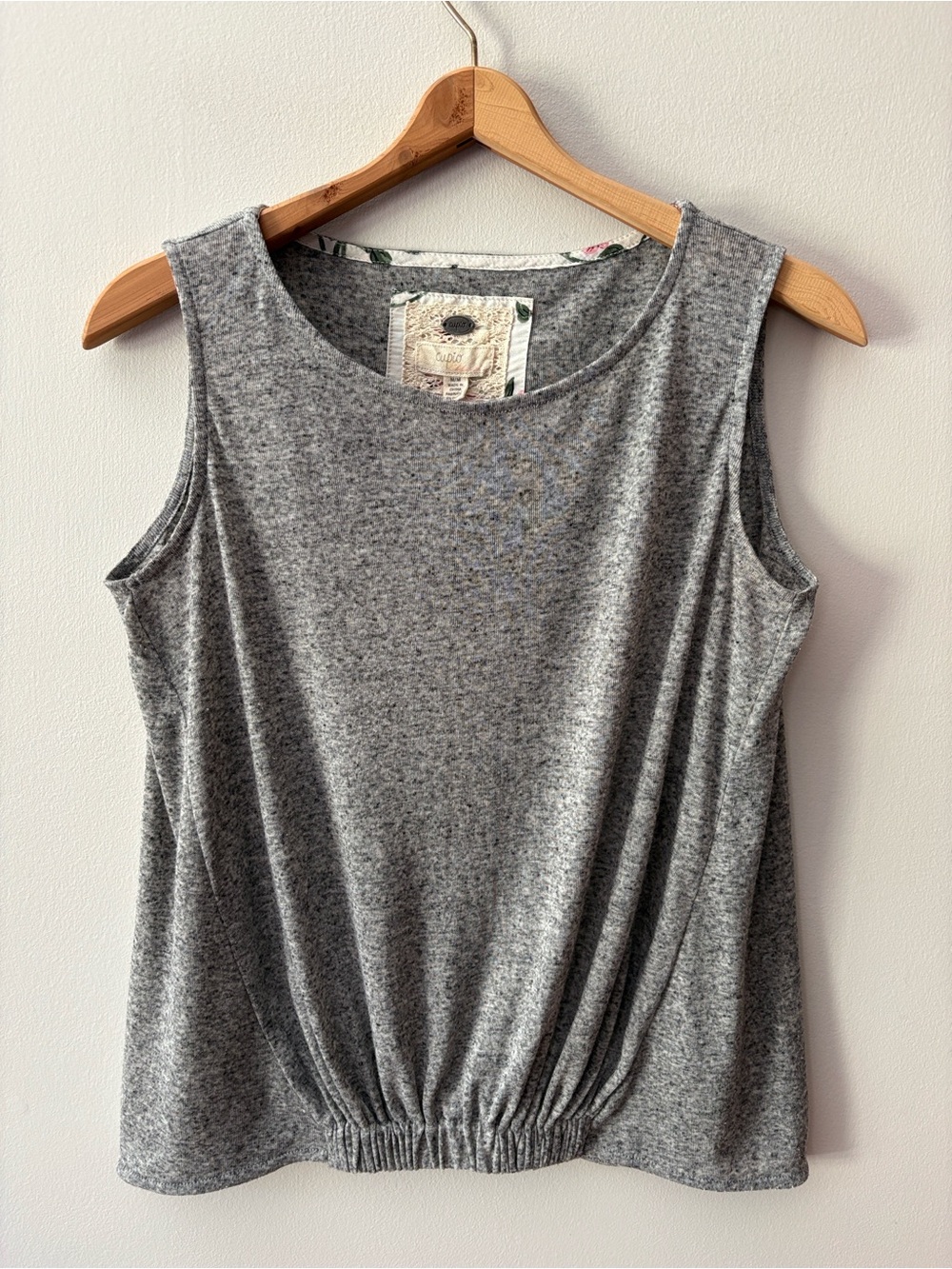 Cupio Gathered Front Sleeveless Tank Heather Grey Size Medium